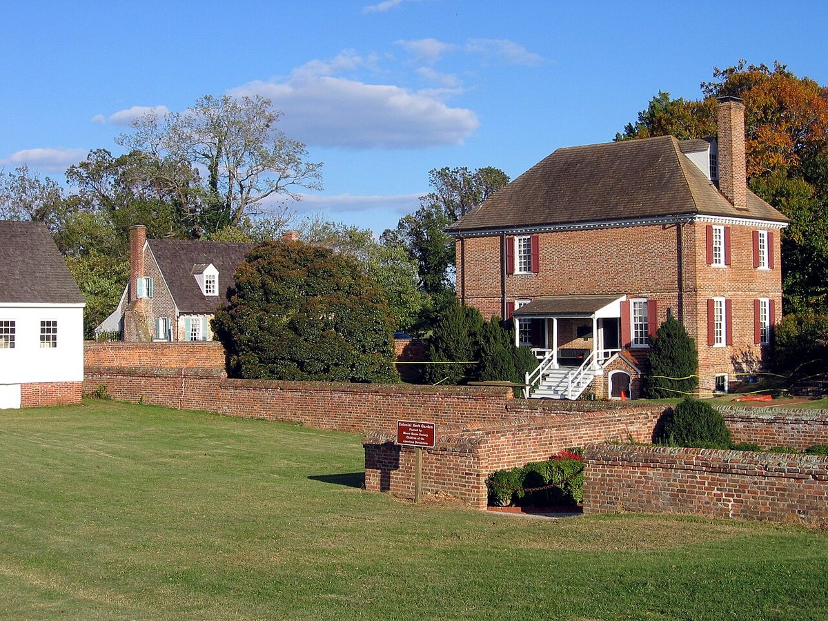 Lackey, VA - File:Yorktown customhouse.jpg - Wikimedia Commons